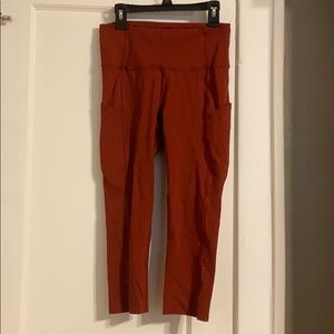 Lululemon Athletica Red Crop Pants Size 6